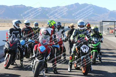 media/Dec-01-2025-Moto Forza (Mon) [[2daa91e15f]]/4-Around the Pits/